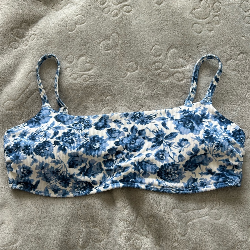 Abercrombie & Fitch Blue Floral Ribbed Swim Top